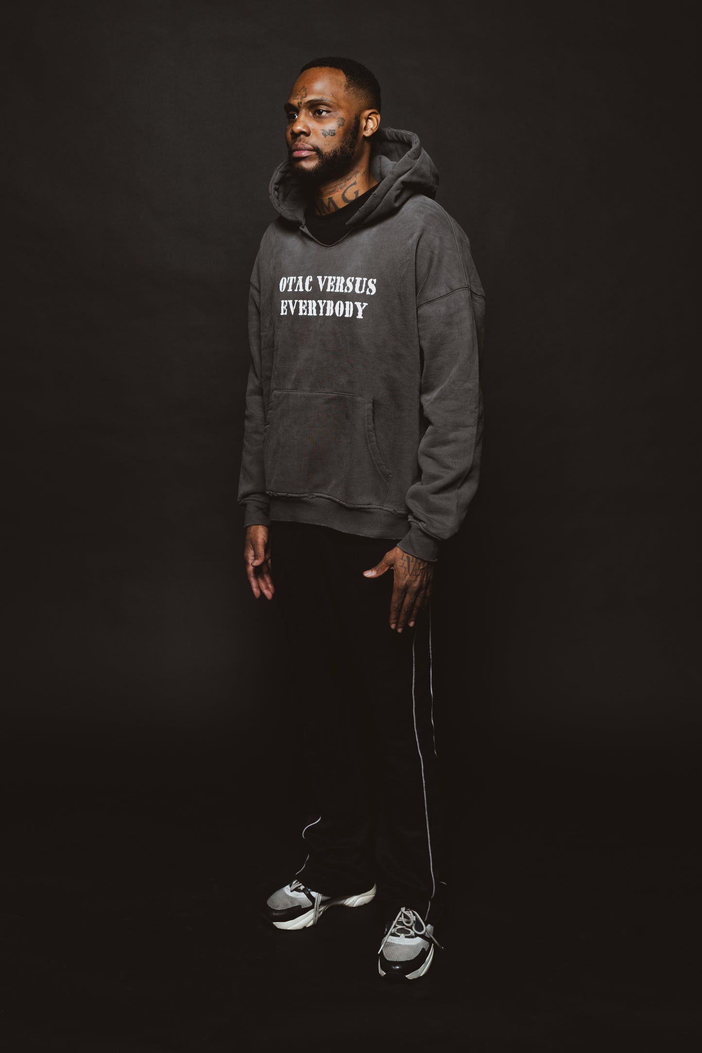 DISTRESSED CHARCOAL HOODIE